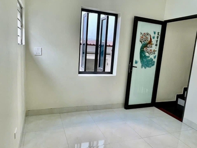 Bán nhà 3 tầng ngõ phố Rặng Nhãn, ph Quang Trung, TP Hải Dương, 47m2, mt 4m, 3 ngủ, ngõ oto 3
