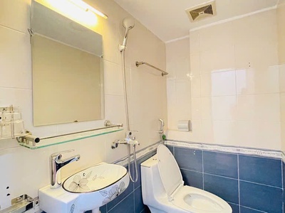 B.án nhà vị trí đẹp - mặt phố ngõ 93 hai bà trưng - kinh doanh - vỉa hè - ô tô - ở ngay - hai thoáng 3