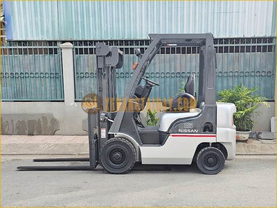 Xe nâng dầu 1.5 tấn hiệu Nissan Nhật Bản - Xe giá rẻ chất lượng cao 2