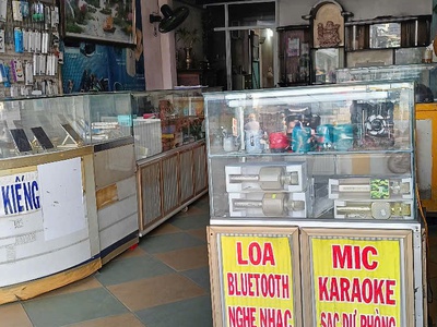 Sang nhượng tiệm điện thoại mặt tiền đường Lê Trọng Tấn, Q. Bình Tân 0