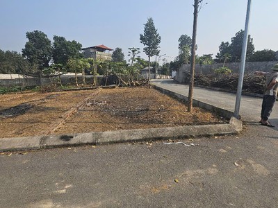 Bán lô đất hoa hậu đồng trạng cổ đông đường thông ôtô tránh 85m giá nhỉnh 1.8tỷ 2