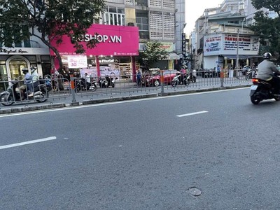 Siêu hiếm-lô góc đất vuông,56m2-ngang gần 6m,y trung tâm q1-13.9tỷ 1