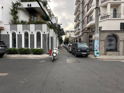 Nhỉnh 3 tỷ có ngay siêu phẩm khu biệt thự lam sơn -bình thạnh - 4 tầng - full nội thất 4