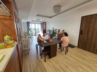 Cho thuê căn hộ cc imperial plaza 133m2, 4pn, full nội thất giá tốt p.phương li 2