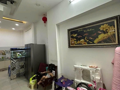 Nhà 2 tầng - chiến lược - hẻm ô tô - chỉ hơn 3 tỷ 3