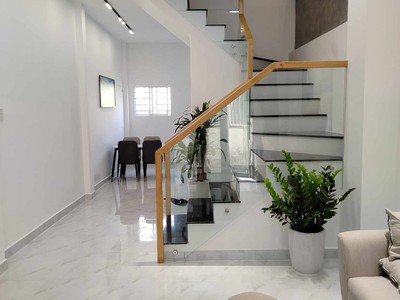 Bán gấp lê quang định, bình thạnh, hẻm xe hơi, 5.6 tỷ bl, nhà mới đón tết. chủ ngộp quá rồi ạ 4