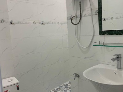 Bán nhà mặt tiền đường núi một nha trang thuận tiện kinh doanh 2