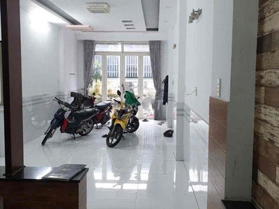 Nhà đẹp nc nup hẻm quang trung p14. 4,5x15m 1