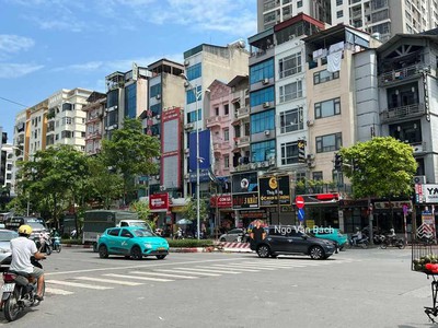 Bán gấp tòa nhà vp mặt phố nguyễn hoàng mới koong, 9 tầng có hầm rộng, sẵn dòng tiền 90tr chỉ 35 tỷ 1