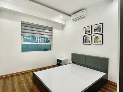 Chính chủ cần bán căn hộ c14 bắc hà 3 ngủ 2 vệ sinh full nội thất đẹp ở luôn được giá 5,x tỷ 0