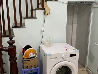 Cho thuê lại tầng 3 của nhà 4 tầng 4