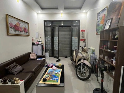 Bán nhà hoàng hoa thám, ba đình 4 tầng, gần ô tô, ngõ thông, mặt tiền 3.7m/dt 32m, 6 tỷ 0