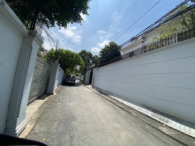 Bán Biệt Thự Đường Quốc Hương Quận 2.DT:20x26m.Giá 96 tỷ 1
