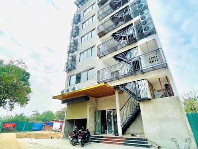 Cho thuê sàn tầng 1, tầng 2- 300m2 kinh doanh 2 mt rộng 20m, phố trịnh văn bô 0