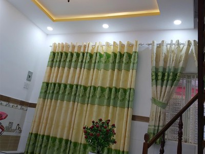 Nhà mới đẹp, gần đường xe hơi.  2 tầng, 28m2, 2pn, thạnh lộc 27, q.12 - giá 2 tỷ 450 triệu. 1