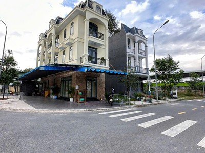 Đất phú chánh thành phố tân uyên kẹt tiền bán đất trả nợ nên bán rẻ bằng giá mua năm 2020 3