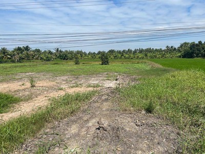 Cần bán đất nền tại ấp 10, xã thuận hưng, huyện long mỹ, tỉnh hậu giang  kế bên cầu ba phát . giá: 0