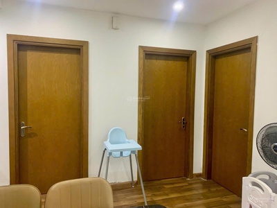 Chính chủ bán căn hộ toà r3, 3n 2nvs trục góc đẹp, diện tích 99m2, thông thuỷ 94m2 2