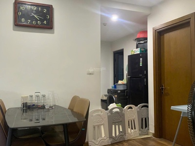 Chính chủ bán căn hộ toà r3, 3n 2nvs trục góc đẹp, diện tích 99m2, thông thuỷ 94m2 3