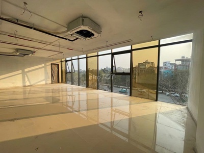 Cho thuê sàn tầng 1, tầng 2- 300m2 kinh doanh 2 mt rộng 20m, phố trịnh văn bô 1