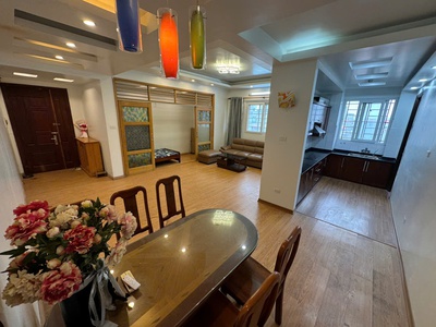 Cực rẻ   bán căn hộ 3n2vs 102m2 chung cư 172 trần bình giá bán 5.x tỉ, nội thất đẹp, sẵn sổ đỏ 0