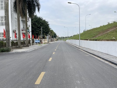Cần bán 214,7m2 đất mặt đường đê Vàng, Phúc Lợi. Vị trí đẹp làm văn phòng công ty 8