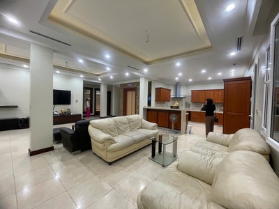 Nhà Liễu Giai Lô Góc 3 Mặt Thoáng . Rộng 11M Dài 20M Đường thông Hè Rộng - 140 Tỷ 2