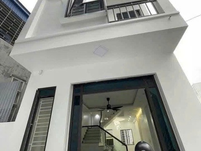 Bán nhà 3 tầng xây độc lập, tại trung tâm Đồng Hoà, ngay cạnh dự án 0