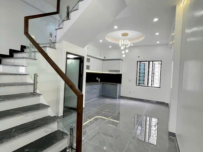 Bán nhà 3 tầng xây độc lập, tại trung tâm Đồng Hoà, ngay cạnh dự án 2