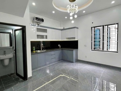 Bán nhà 3 tầng xây độc lập, tại trung tâm Đồng Hoà, ngay cạnh dự án 3