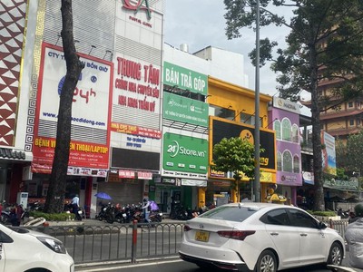 Chính chủ cho thuê mặt tiền sầm uất quận 10-ba tháng hai ngay hà đô 100tr 1
