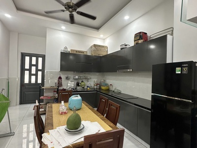 Bán nhà 4pn 70m2 dĩ an bình dương 3,5 tỷ 1