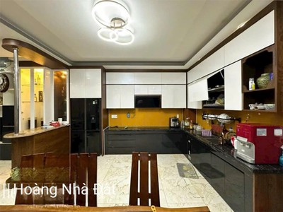 Nhà đẹp ngay phú mỹ hưng, 4 tầng, 8.3 tỷ, full nội thất 2