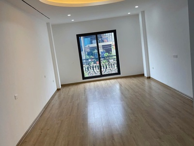 Láng - đống đa - dt35m2 x7t - mt4m - 8.7tỷ - mặt tiền rộng  - 7 tầng thang máy 4