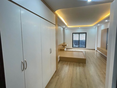 Láng - đống đa - dt35m2 x7t - mt4m - 8.7tỷ - mặt tiền rộng  - 7 tầng thang máy 3