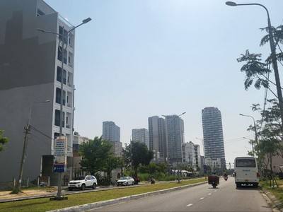 Bán lô đất mặt tiền đường Vương Thừa Vũ, gần ngay biển phạm văn đồng quận Sơn Trà. Đà Nẵng 1