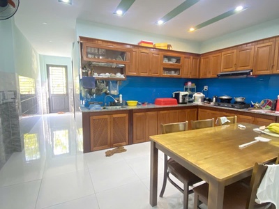 Bán nhà Dương Trí Trạch 3 tầng cực đẹp GÍA TỐT đi bộ tắm biển Mỹ Khê. 1
