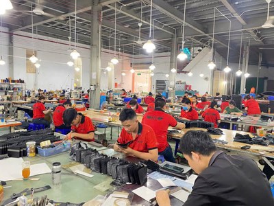 Công ty sản xuất đồ da chuyên xuất khẩu 0