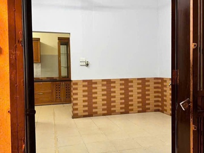 Cho thuê nhà riêng ngõ Bạch Mai, Hai Bà Trưng 32m x 3.5T giá 9 triệu, ở nhóm, hộ GĐ 1
