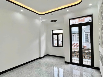 Nhà mới Điện Máy Chợ Lớn An Phú Thuận An khoảng 5p đi xe 4