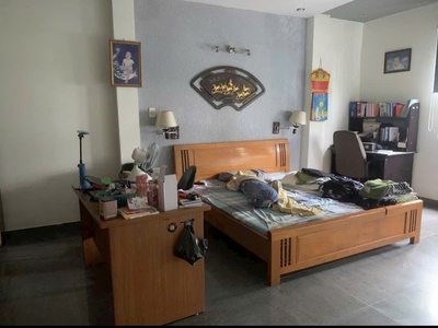 Nhà 3 tầng mặt tiền đường phong sắc tiện kinh doanh buôn bán, tầng 1 hiện đang cho thuê kinh 4