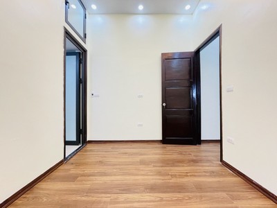 Phan đình giót - thanh xuân- mt 3,8m- gần ô tô - nhà mới ở ngay- hơn 6 tỷ 1