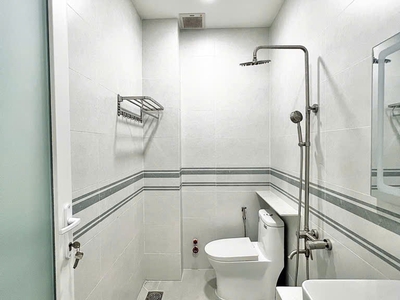 Bán nhà mặt tiền đường lớn 735 lũy bán bích, phú thọ hòa tân phú, 4.1 26, 6 tầng có thang máy 3