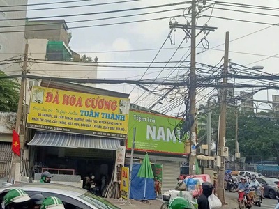Cho thuê mặt bằng góc ngã tư nguyễn xí - đinh bộ lĩnh,  p26, quận bình thạnh 1