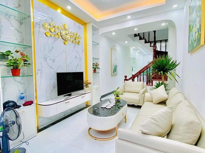 Giá hạt rẻ, phố nguyễn ngọc nại, ô tô, 2 thoáng, kd, 41m2, 6.xx tỷ 1