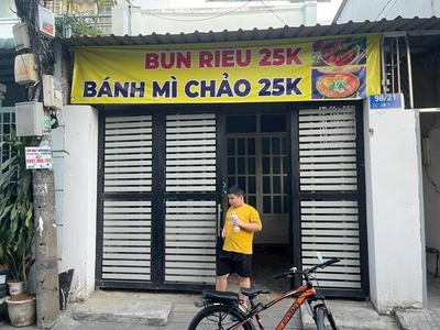 - nhà mặt tiền hẻm kinh doanh, ngay khu chế xuất tân thuân,  thu nhập140triệu/năm, ngang 4,2x21, 0
