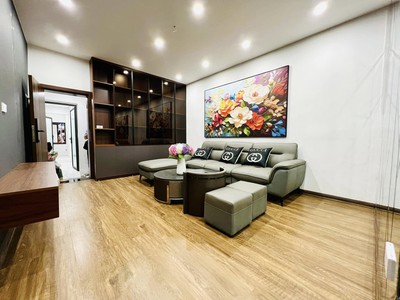 Nhỉnh 3 tỷ - căn hộ 3pn 70m2, tập thể phương mai, nhà mới đẹp, đủ nội thất, về ở ngay 0