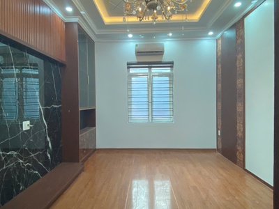 NGON BỔ RẺ HẢI PHÒNG. Nhà 72m x 4 tầng độc lập. Ôtô vào nhà Đường Ngô Gia Tự 3