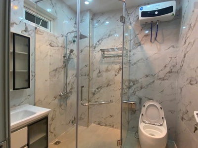 NGON BỔ RẺ HẢI PHÒNG. Nhà 72m x 4 tầng độc lập. Ôtô vào nhà Đường Ngô Gia Tự 7