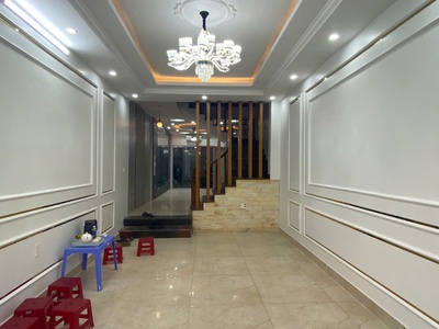 NGON BỔ RẺ HẢI PHÒNG. Nhà 72m x 4 tầng độc lập. Ôtô vào nhà Đường Ngô Gia Tự 13